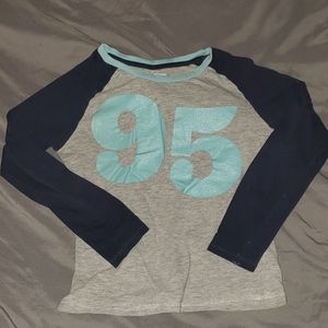 Oshkosh t-shirt